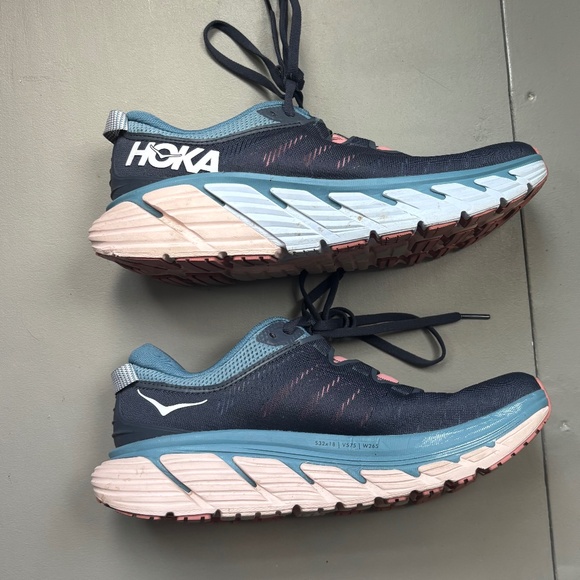 Women’s HoKA Gaviota 3 Blue and Pink - Picture 4 of 13
